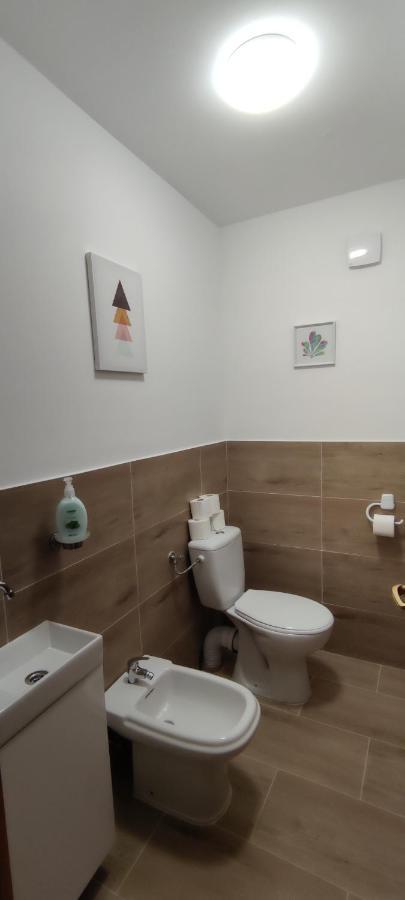 Hella Vendeghaz Hotel Егер Екстериор снимка