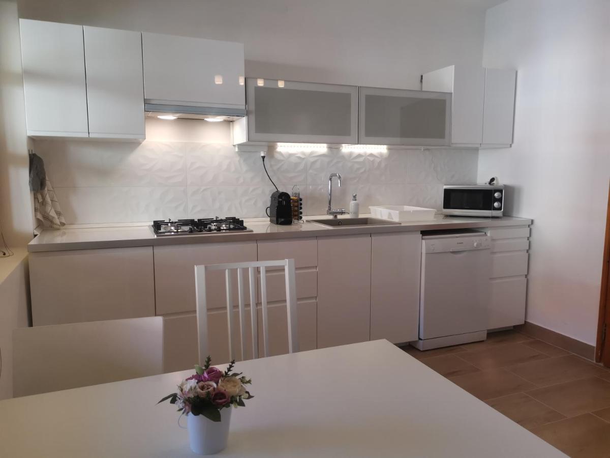 Hella Vendeghaz Hotel Егер Екстериор снимка